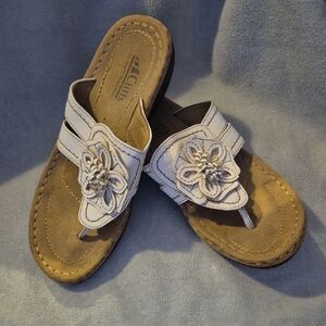 White Mountain Tan and White Floral Sandals